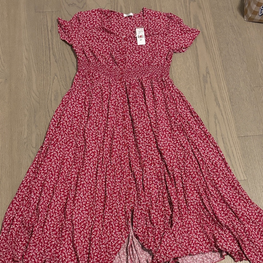Suzy shier Floral Red Maxi Dress(BRAND NEW)